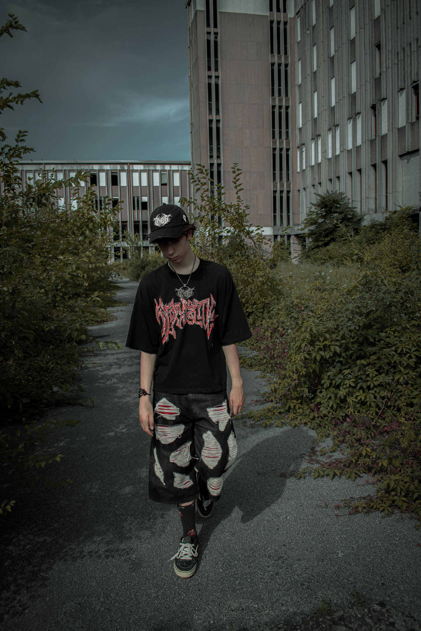 Spider Boxy Distressed Tee